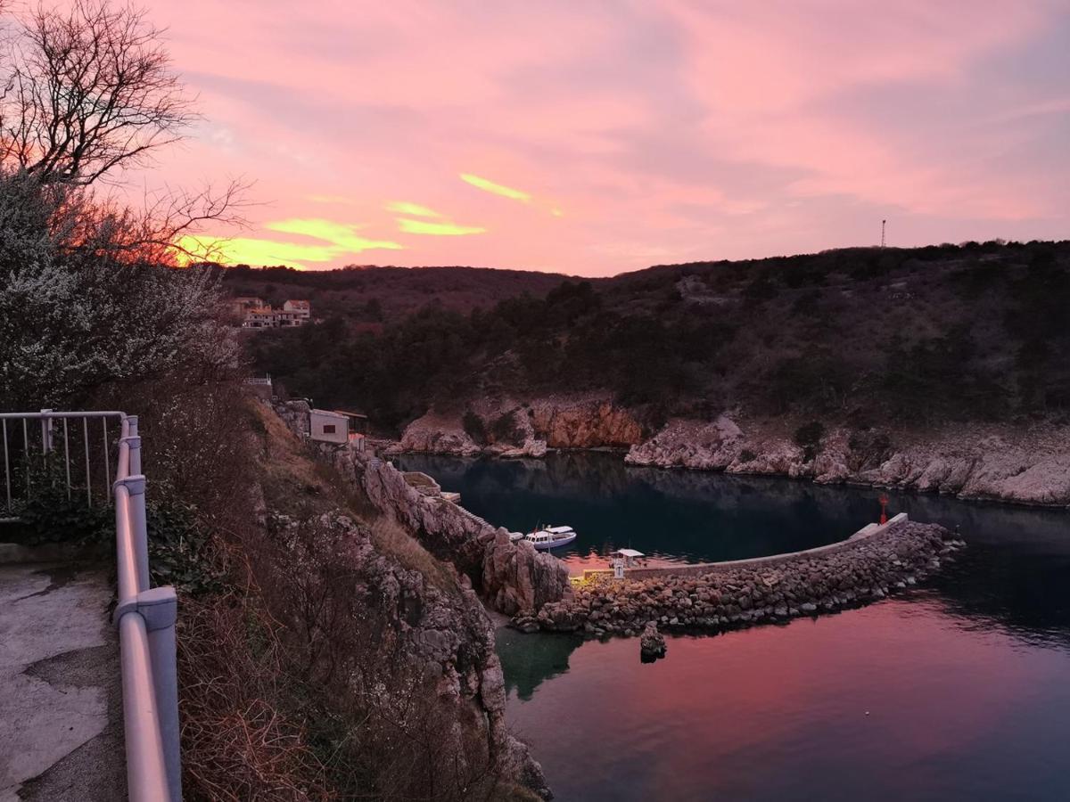Vila Verbana Apartments Vrbnik  Εξωτερικό φωτογραφία