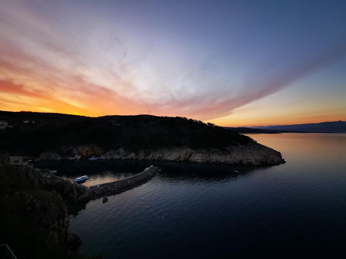 Vila Verbana Apartments Vrbnik  Εξωτερικό φωτογραφία