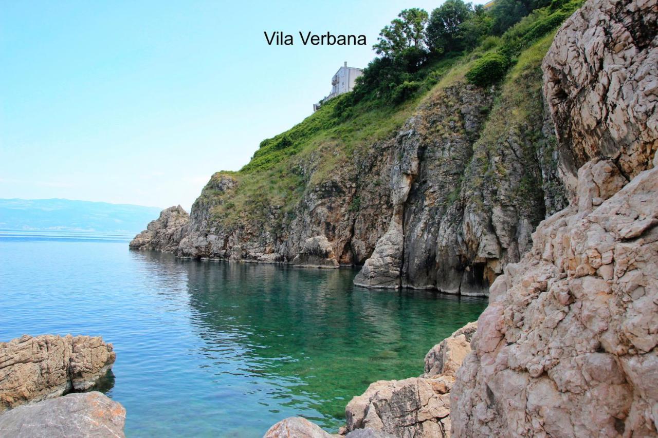 Vila Verbana Apartments Vrbnik  Εξωτερικό φωτογραφία