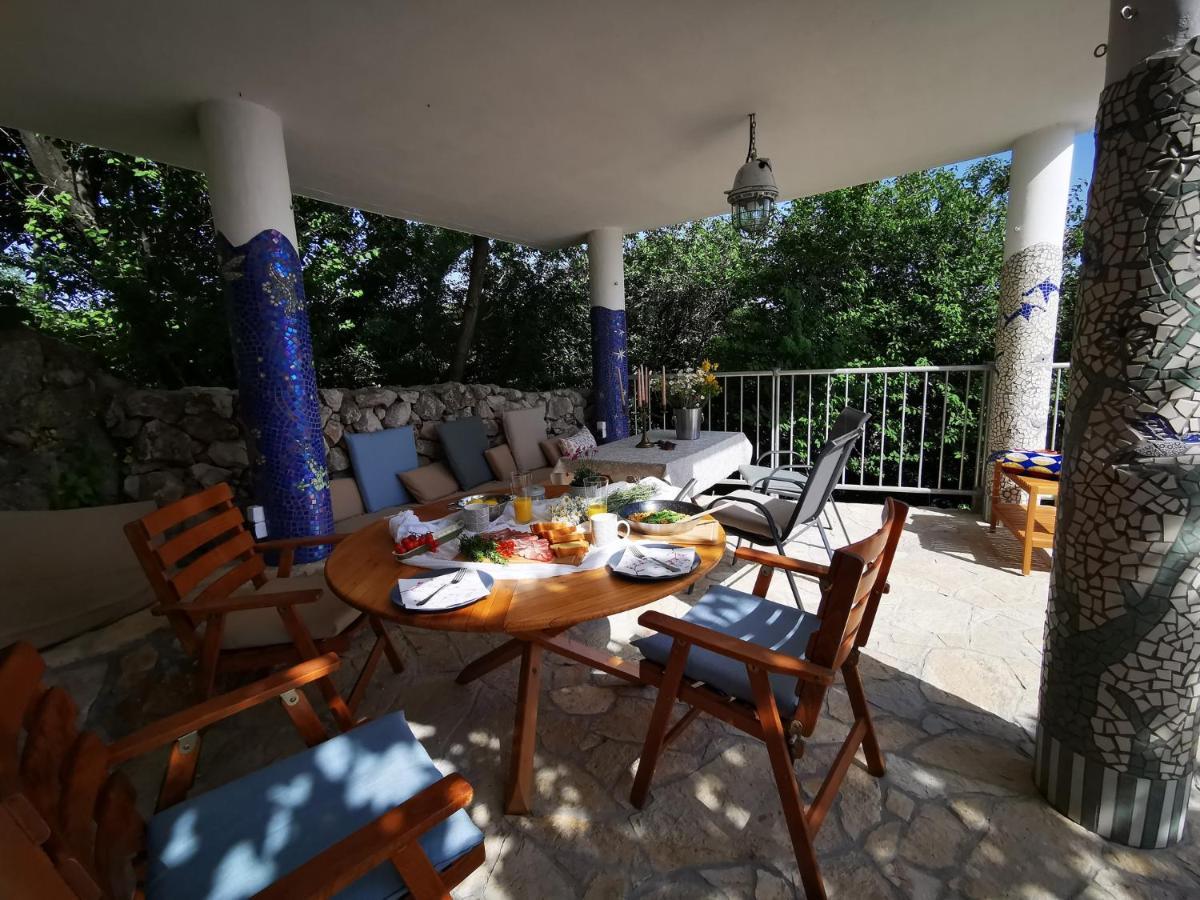 Vila Verbana Apartments Vrbnik  Εξωτερικό φωτογραφία