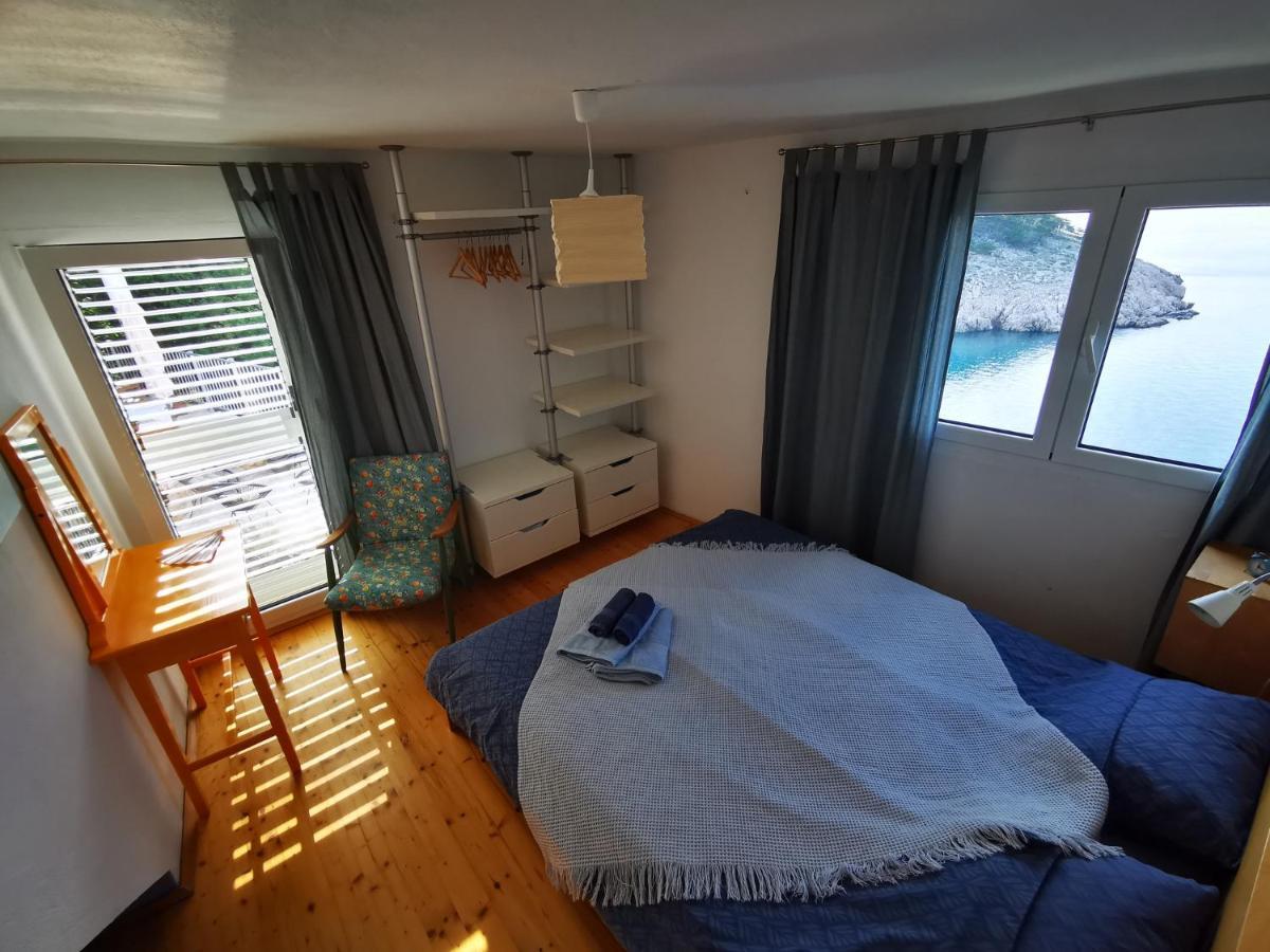 Vila Verbana Apartments Vrbnik  Εξωτερικό φωτογραφία