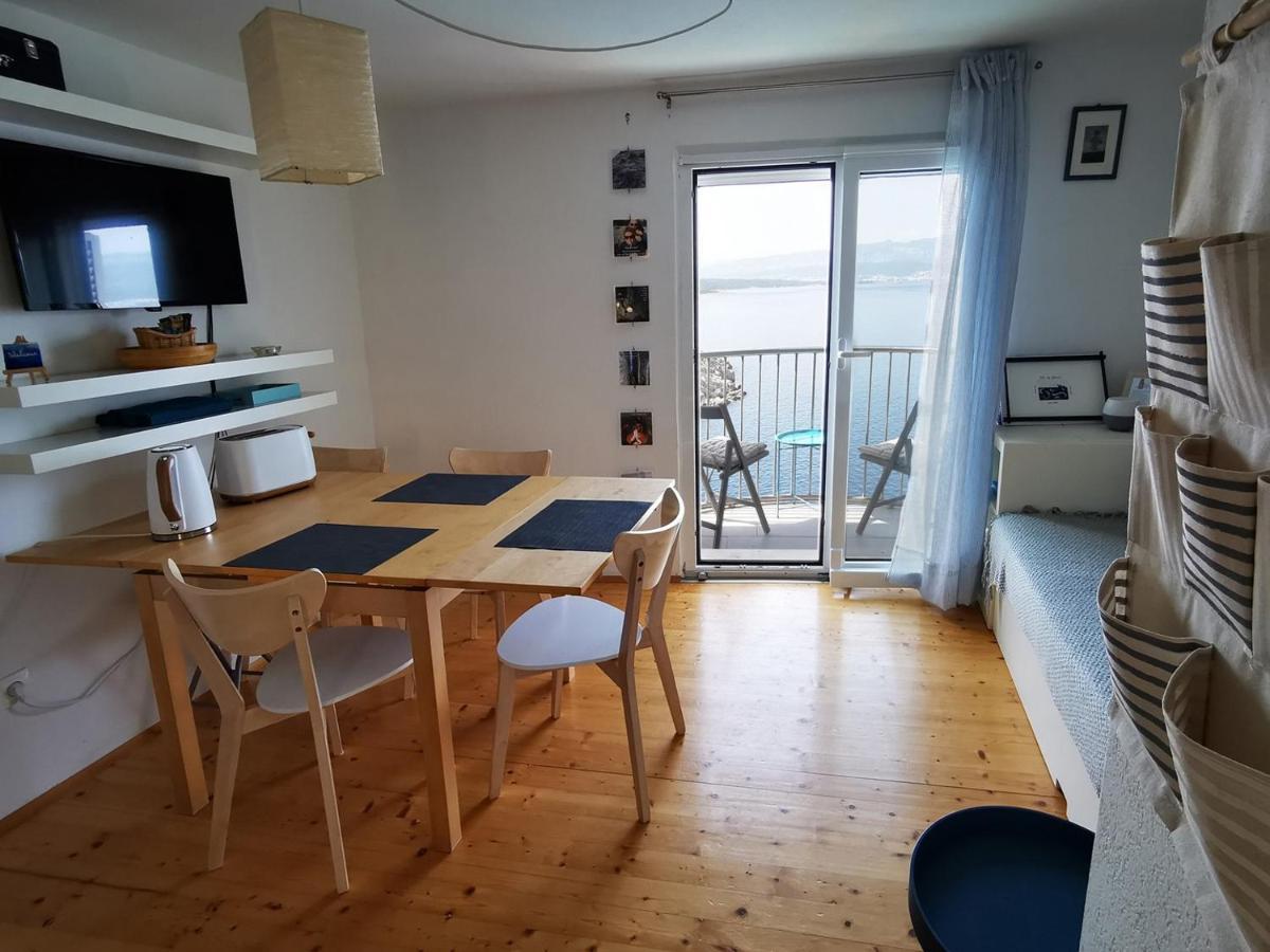 Vila Verbana Apartments Vrbnik  Εξωτερικό φωτογραφία
