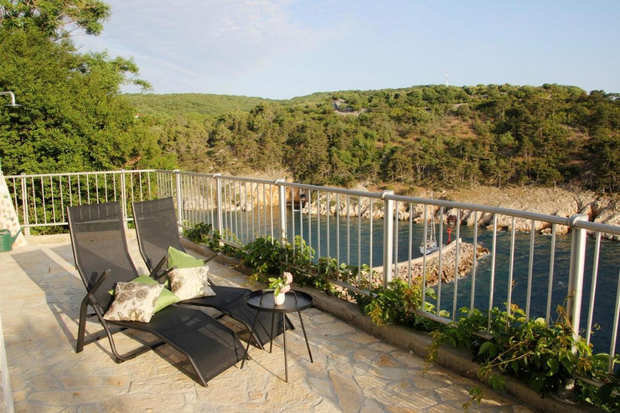 Vila Verbana Apartments Vrbnik  Εξωτερικό φωτογραφία