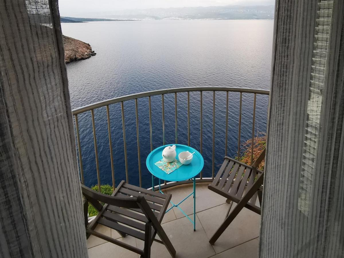 Vila Verbana Apartments Vrbnik  Εξωτερικό φωτογραφία