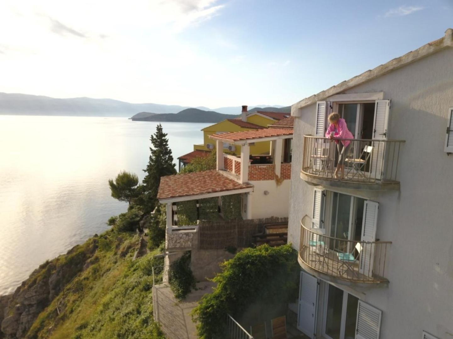 Vila Verbana Apartments Vrbnik  Εξωτερικό φωτογραφία